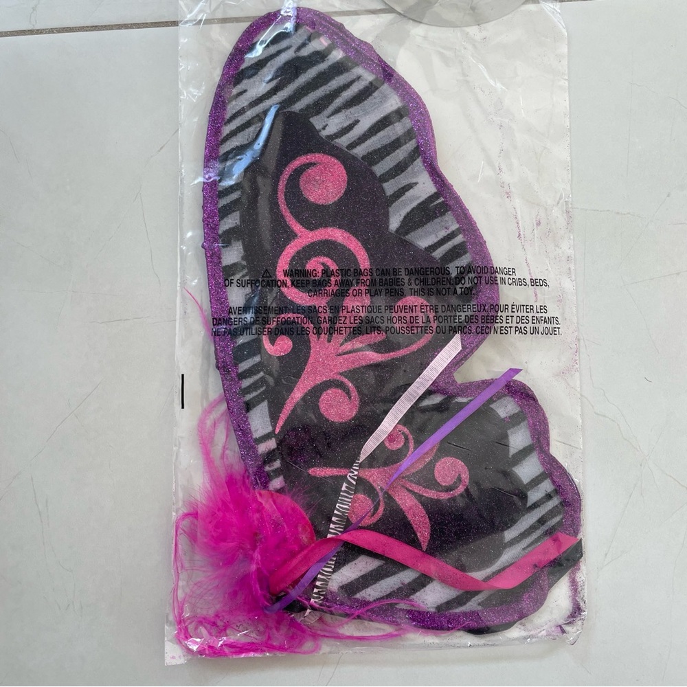 NWT Fierce Fairy Wings